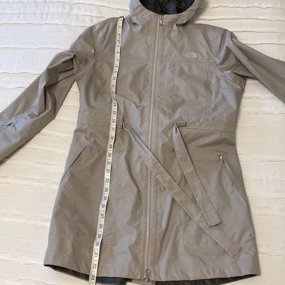 Awesome North Face waterproof trench - Picture 12 of 13